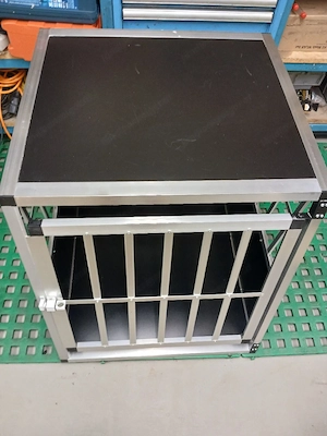 Hundebox für mittel bis große Hunde Bild 3
