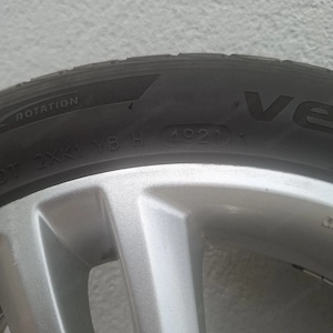 Original Skoda 17 Zoll Alufelgen 7Jx17 ET46 mit Hankook Sommerreifen (DOT 4921). Reifen sind abgefah Bild 6
