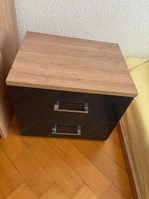 Kleiderschrank, Kommode und 2 Nachtkästchen Bild 5
