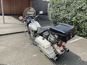 Harley Davidson Police FLHP Bild 2