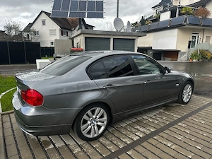 BMW e90 320i 170PS Gebrauchtwagen Bild 3