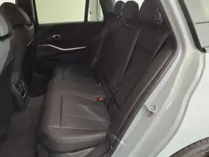 BMW 3er Touring M Sportpaket Pro M340d xDrive 250 kW (340 PS), Automatik, Allrad Bild 10