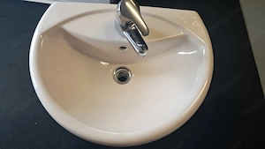 Waschbecken u. Hänge WC