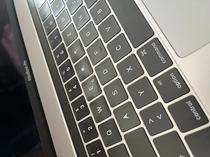 15" MacBook Pro (Ende 2016) Bild 3