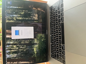 15" MacBook Pro (Ende 2016) Bild 2