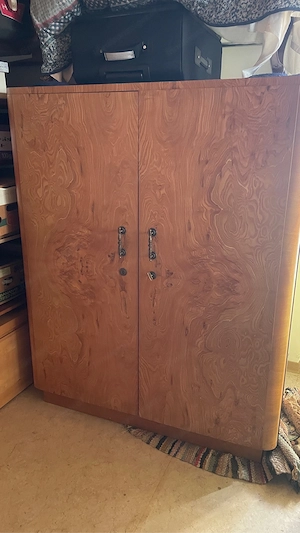 Vollholzschrank zu verschenken Bild 2