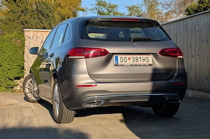 Verkaufe meinen Mercedes B 180 Bild 3