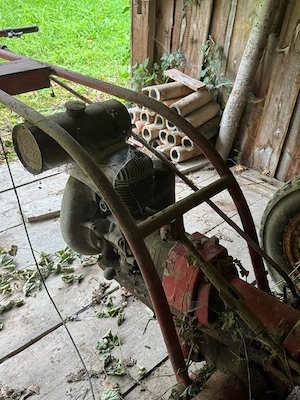 Heuraupe - alt und defekt an Bastler abzugeben Bild 3