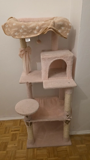 Katzen Kratzbaum