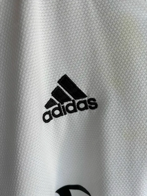 Real Madrid Herrentrikot Gr. L Bild 4