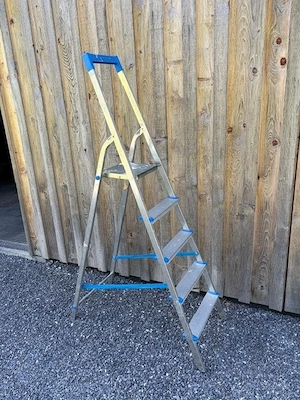 Stehleiter Aluminium Bild 3