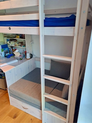 Hochwertiges Hochbett mit Schreibtisch, Stauraum & Matratze Bild 3