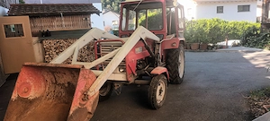 Steyr 30 mit Frontlader Bild 2