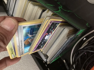 Box voll mit Pokémon Karten  Bild 2