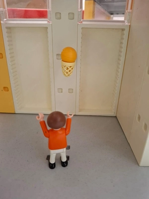 Playmobil Schule und Turnhalle Bild 4