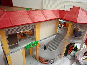 Playmobil Schule und Turnhalle Bild 5