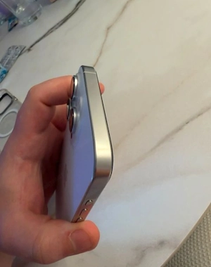 Apples iphone 16 pro max 256gb  Bild 3