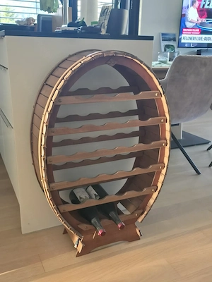 Weinregal aus Holz