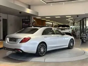 Mercedes-Benz S 400 Bild 7