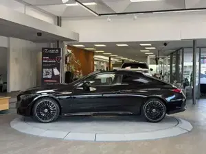 Mercedes-Benz E 300 Bild 3