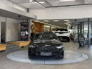 Mercedes-Benz E 300 Bild 11