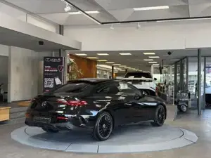 Mercedes-Benz E 300 Bild 7