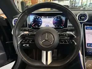 Mercedes-Benz E 300 Bild 15
