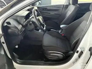 Hyundai BAYON Comfort Plus 1.2 MPI / Navi PDC m. Kamera Klima... Bild 5