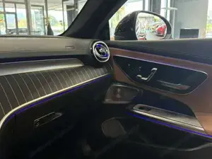 Mercedes-Benz E 300 Bild 19