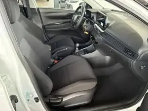 Hyundai BAYON Comfort Plus 1.2 MPI / Navi PDC m. Kamera Klima... Bild 8