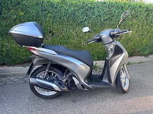 Honda SH 125i ABS Roller Bild 2