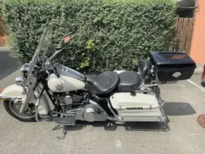 Harley Davidson Police FLHP Bild 8