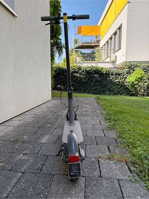 Xiaomi Mi Electric Scooter | Top Zustand | Verhandlungsbasis Bild 2