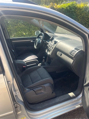 Volkswagen Touran Bild 3
