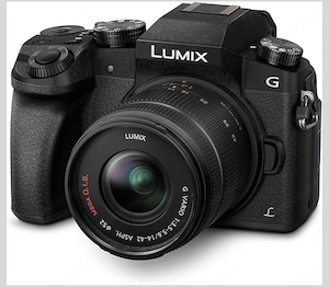 Kaum gebrauchte Panasonic G70 mit Objektiven zu verkaufen . Wurde 2-3 mal verwendet.