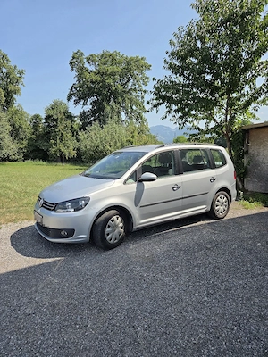 VW Touran 2012 Bild 2