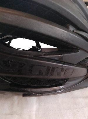 Giro Bike Helme,,,,schwarz und weiss Bild 3