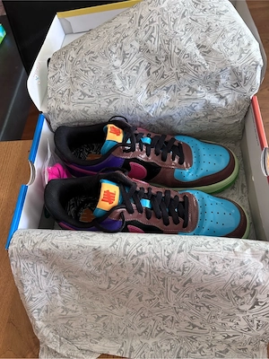 Nike Air Force 1 Low SP x Undefeated  Multi Patent  Bild 10