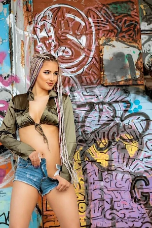 Bin Sonya ganz neue da