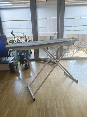 Kärcher Aktiv-Bügelbrett mit Ein- und Ausblasfunktion   Top Zustand! Bild 4