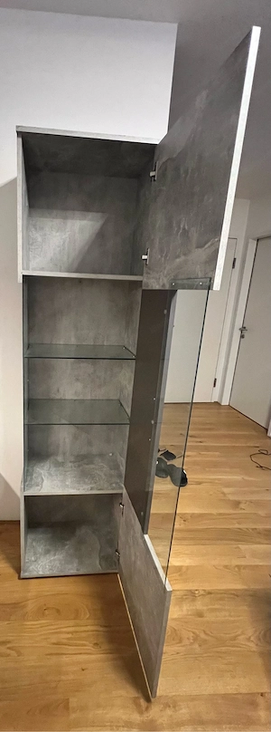 Wohnzimmerschrank Bild 2