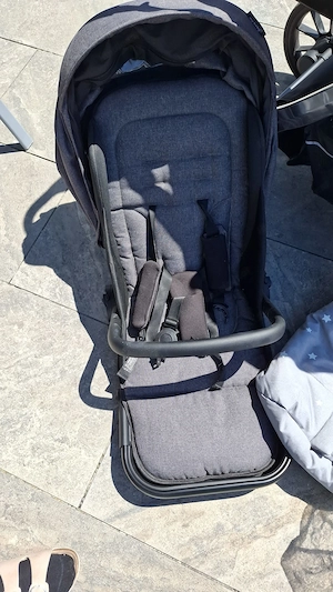 Verkaufe Kinderwagen mit Maxxi Cosi Bild 2
