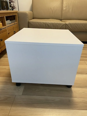 Schöner weißer kleiner Bestelltisch Bild 3