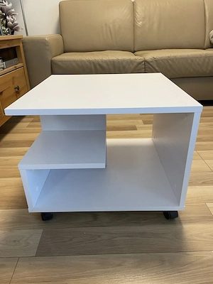 Schöner weißer kleiner Bestelltisch Bild 2