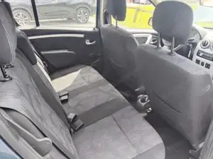 Dacia Sandero DCI Kleinwagen Bild 9