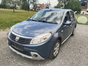 Dacia Sandero DCI Kleinwagen Bild 2