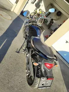 Verkaufe Suzuki Gladius 650 Bild 4