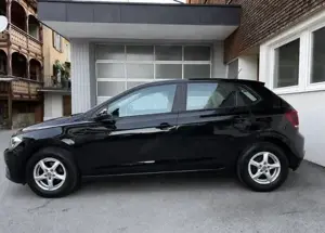 VW Polo 2018 | 80.000 km | Digitales Scheckheft | TÜV 03 27 | 8-fach bereift