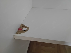 Verschenke Schreibtisch mit Gebrauchsspuren Bild 3