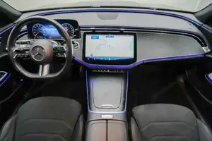 Mercedes-Benz E 300 de 4MATIC mit EQ Hybrid Technologie T-Modell Bild 7